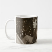 Amelia Earhart Candid Airplane Cockpit Foto 1937 Kaffeetasse (Links)