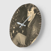 Amelia Earhart Flugzeug Cockpit Foto 1937  Große Wanduhr (Winkel)