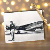 Amelia Earhart Schwarz-weißes Foto, Aviation Birth Postkarte