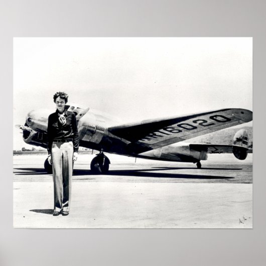 Amelia Earhart Standardgröße Poster (Vorne)
