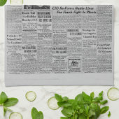 Amelia Earhart Vintage Zeitungsgeschichte Geschirrtuch (Gefaltet)