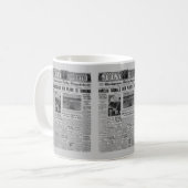 Amelia Earhart Vintage Zeitungsgeschichte Kaffeetasse (Vorderseite Links)