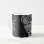 "Amelia macht das Unmögliche" Kaffeetasse (Vorderseite Links)