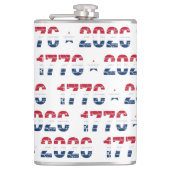 America 250 Stars & Stripes 1776 2026 Lettering Flachmann (Vorderseite)