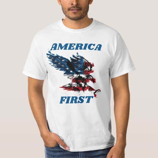 America First mit Blue Lettering und einem Adler T-Shirt (Vorderseite)