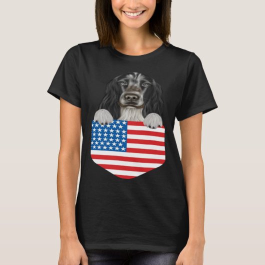 America Flag English Cocker Spaniel Dog In Pocket T-Shirt (Vorderseite)