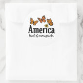 America Land Of Immigrants Runder Aufkleber (Tasche)