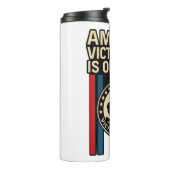 America Victory Day - Ehre die Tapferen heute! Thermosbecher (Nach links gedreht)