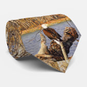 American Bald Eagle Perched on a Log Krawatte (Gerollt)