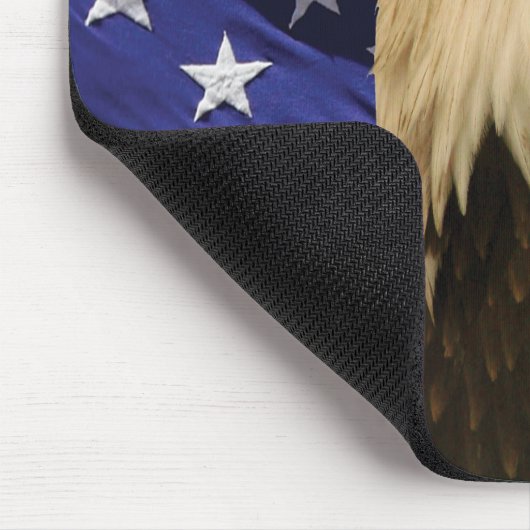 American Bald Eagle und Flag Mousepad (Ecke)