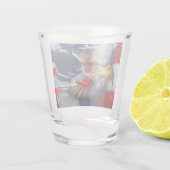 American Bald Eagle Wolf Flag Patriotic Schnapsglas (Rückseite)