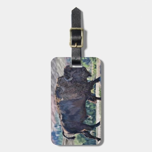 American Bison Roaming in Grassland Gepäckanhänger (Vorderseite vertikal)