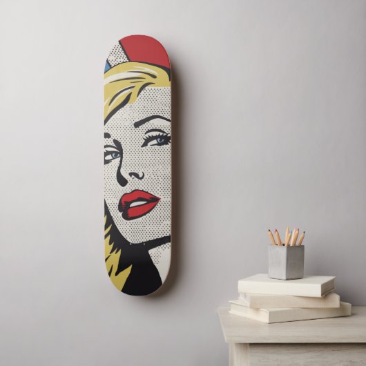 American Blonde Retro Pop Art Skateboard (Wandkunst)