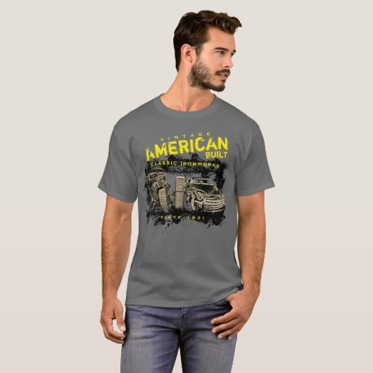American Built Classic Ironworks - alle Namen und T-Shirt (Vorne ganz)