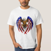 American Eagle mit US-Flagge auf Flügeln T-Shirt (Vorderseite)