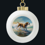 American English Foxhound Beach Surfing Painting Keramik Kugel-Ornament<br><div class="desc">Tauchen Sie ein in die spielerische Welt des Kaninchen-Abenteuers mit diesem faszinierenden Bild. Ein gepflegter Hund geht zu den Wellen und reitet geschickt auf einem sonnengeküssten Strand. Das lebendige Kunstwerk vereint wunderbar das Wesentliche der Erregung am Strand, während der Hund furchtlos auf den Wellen reitet und den Geist von Spaß...</div>