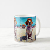 American English Foxhound on Beach, Sommergeschenk Kaffeetasse (VorderseiteRechts)