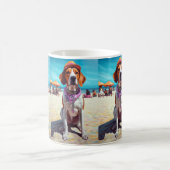 American English Foxhound on Beach, Sommergeschenk Kaffeetasse (Mittel)