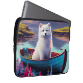 American Eskimo Dog on Paddle: Ein Landschaftliche Laptopschutzhülle (Vorne Rechts)