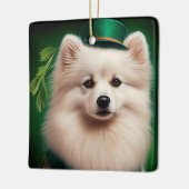 American Eskimo Hund in St. Patrick's Day Dress Keramikornament (Links)