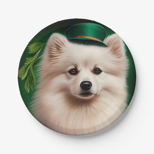 American Eskimo Hund in St. Patrick's Day Dress Pappteller (Vorderseite)