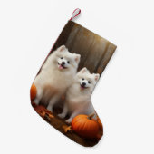 American Eskimo Welpe Autumn Delight Pumpkin Kleiner Weihnachtsstrumpf (Vorderansicht (hängend))
