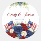 American Flag and Flowers Wedding Runder Aufkleber (Vorderseite)