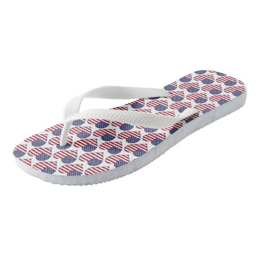 American Flag Colors Hearts Pattern Patriotic Badesandalen (Schrägansicht)