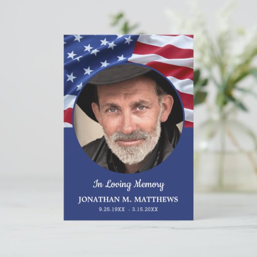 American Flag Foto Patriotic Veteran Beerdigung Dankeskarte (Stehend Vorderseite)