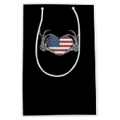 American Flag Heart Angepasst Mittlere Geschenktüte (Vorderseite)