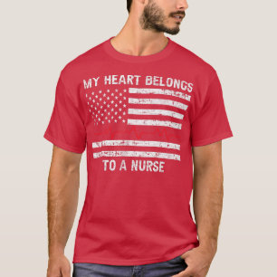 American Flag Heartbeat My Heart gehört zu einem N T-Shirt