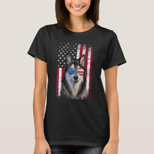 American Flag Patriotic Alaskan Malamute Dog 4. O T-Shirt