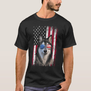 American Flag Patriotic Alaskan Malamute Dog 4. O T-Shirt