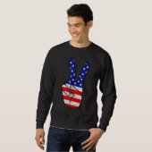American Flag Peace Sign Hand Patriotic 4th Of Jul Sweatshirt (Vorne ganz)