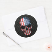 American Flag Skull on Steel Mesh Graphic Runder Aufkleber (Umschlag)