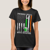 American Flag St Patrick's Day Beer Drinks Well Wi T-Shirt (Vorderseite)
