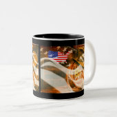 American Flag Sunray Zweifarbige Tasse (VorderseiteRechts)