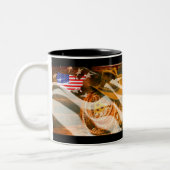 American Flag Sunray Zweifarbige Tasse (Links)