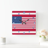 American Flag Wall Clock in Three Sizes Quadratische Wanduhr (Zuhause)