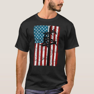American flagge Electric Cable Silhouette Lineman T-Shirt