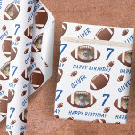 American Football Ball Happy Birthday Foto Geschenkpapier<br><div class="desc">American Football Ball Happy Birthday Foto Wrapping Paper. Fußball-Thema Geburtstagsverpackung mit Namen,  Foto und Fußball-Bälle. Ideal für Kinder,  die Fußball und Sport Liebe.</div>