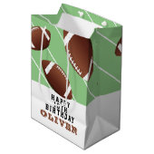 American Football Balls Fun Kids Haqppy Birthday Mittlere Geschenktüte (Vorderseite Schrägansicht)