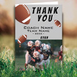 American Football Balls Vielen Dank Coach Foto Dankeskarte<br><div class="desc">American Football Balls Gray Danke, Coach Card mit einem Foto. Fußball danke Ihnen Coach-Karte mit Foto, danke Text, Coach-Name, Mannschaftsname, Jahr, Ihr Name und Fußball-Bälle. Foto Dankeschön Karte - fügen Sie Ihr Foto in die Vorlage. Personalisieren Sie die Karte mit Namen und Text. Vielen Dank für die Karte für die...</div>