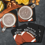 American Football Black Rechteckiger Pappuntersetzer<br><div class="desc">Die Untersetzer sind mit einem American Football auf schwarz und den Begriffen "It's Game Day!" und Ihrem Nachnamen versehen. Mehr Farben und passende Artikel in unserem Shop.</div>