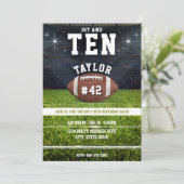 American Football Field 10. Geburtstagsparty Einladung (Stehend Vorderseite)
