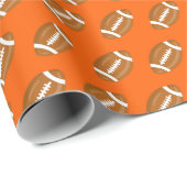 American Footballs in Orange Geschenkpapier (Rolleneckpunkt)