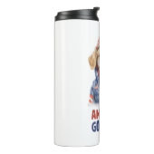 American GoodBoy Dog US Jacket im Juli Thermosbecher (Nach links gedreht)