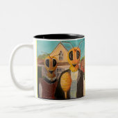 American Gothic, Bee Sty.e Zweifarbige Tasse (Links)
