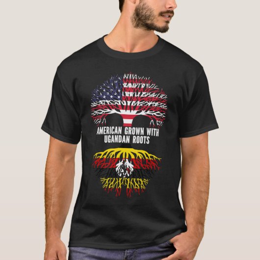 American Grown mit Ugandan Roots USA Flag T-Shirt (Vorderseite)