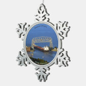 American Integrity Duluth Ball/Snowflake Ornament (Rechts)